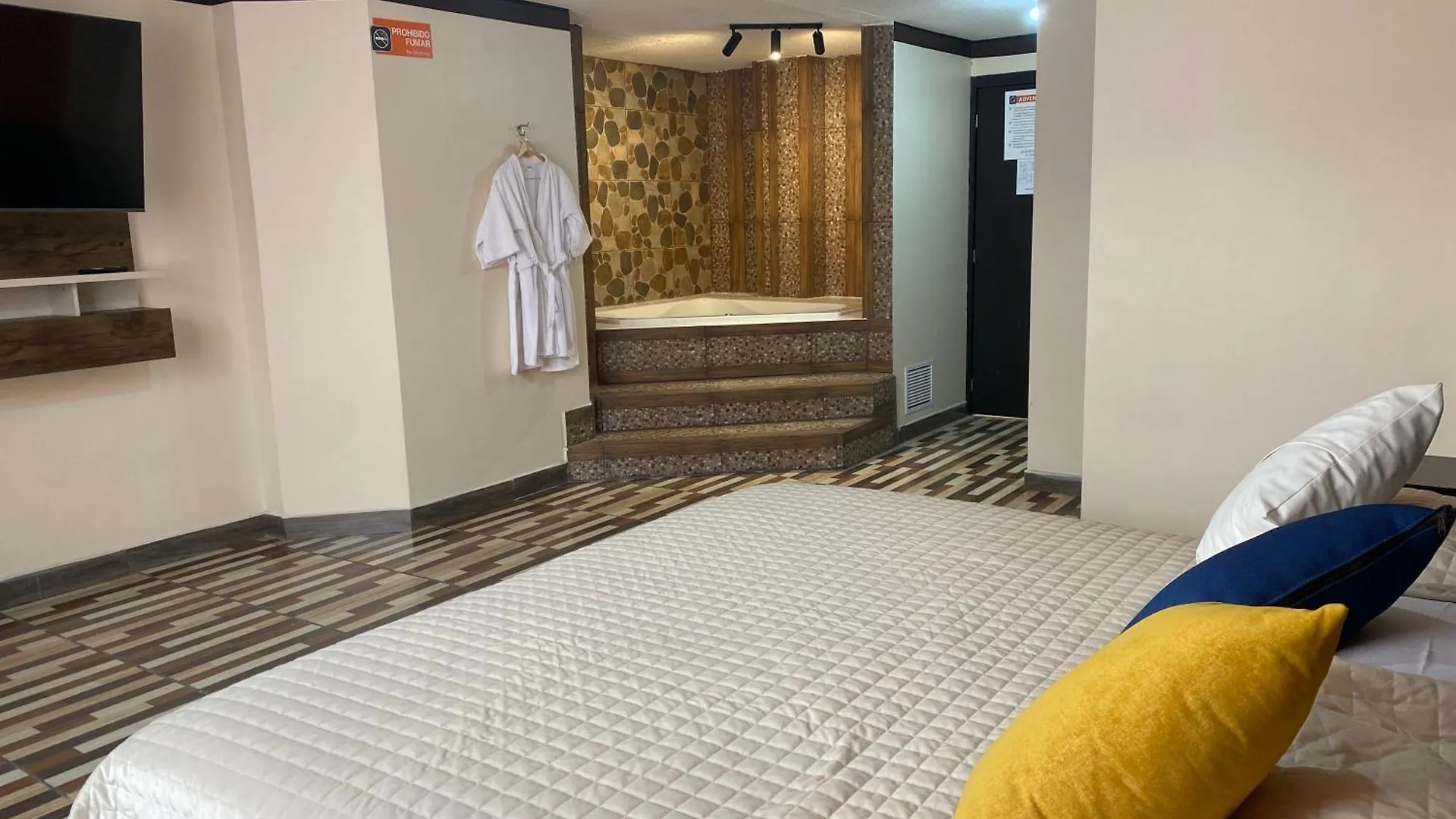 Hostal Guayllabamba Quito Ecuador